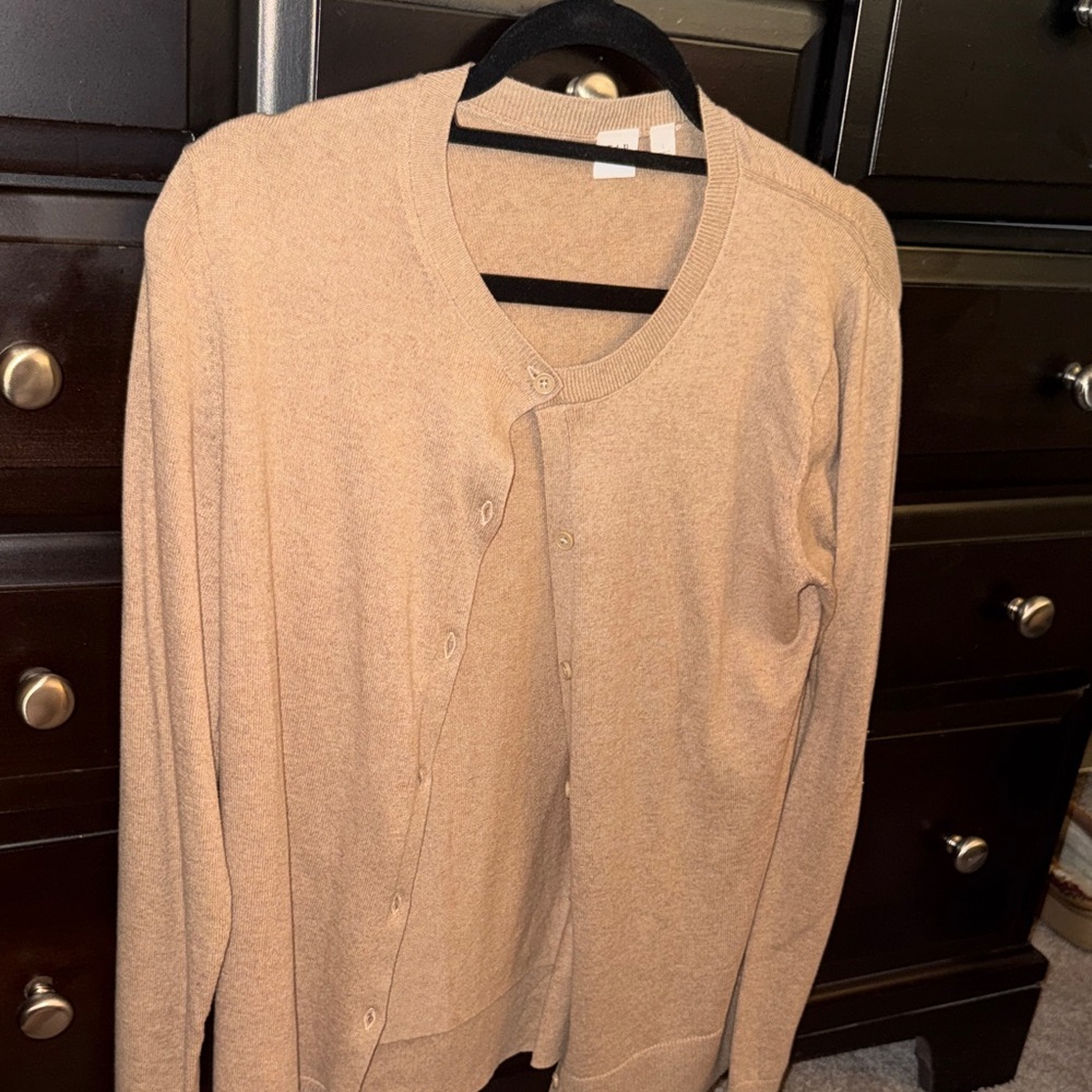 GAP Women's Light Brown Cardigan Sweater